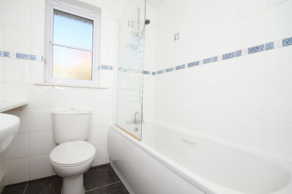 Shower Window Replacement in Fredericksburg